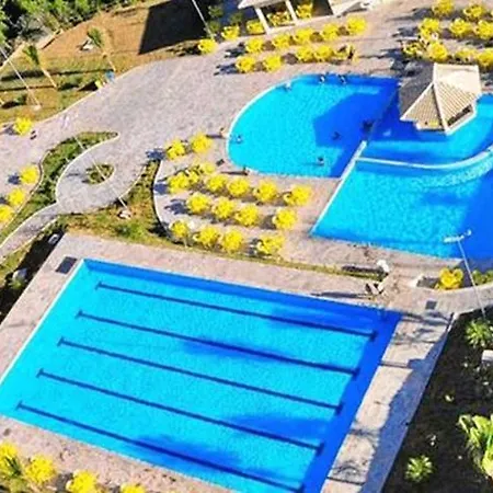 Flat Golden Dolphin Grand Hotel - Quarto E Sala Com Roupa De Cama E Banho - Piscinas 24H Caldas Novas Exterior foto