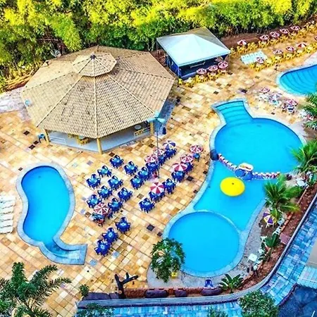 Flat Golden Dolphin Grand Hotel - Quarto E Sala Com Roupa De Cama E Banho - Piscinas 24H Caldas Novas Exterior foto
