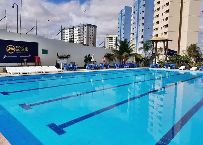 Flat Golden Dolphin Grand Hotel - Quarto E Sala Com Roupa De Cama E Banho - Piscinas 24H